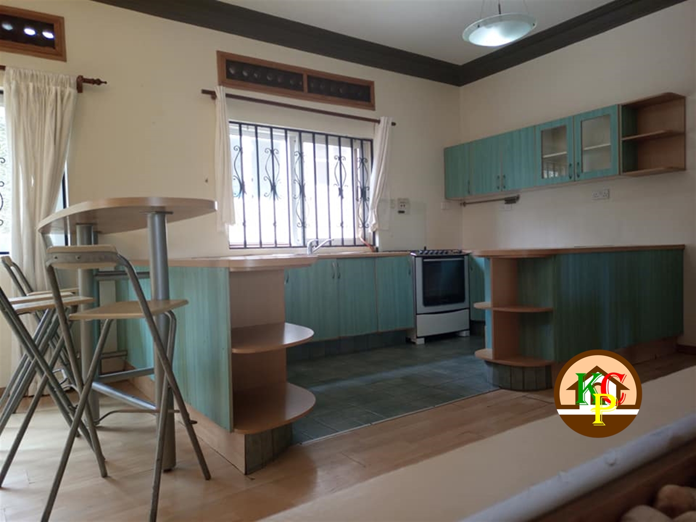 Mansion for rent in Mutungo Kampala