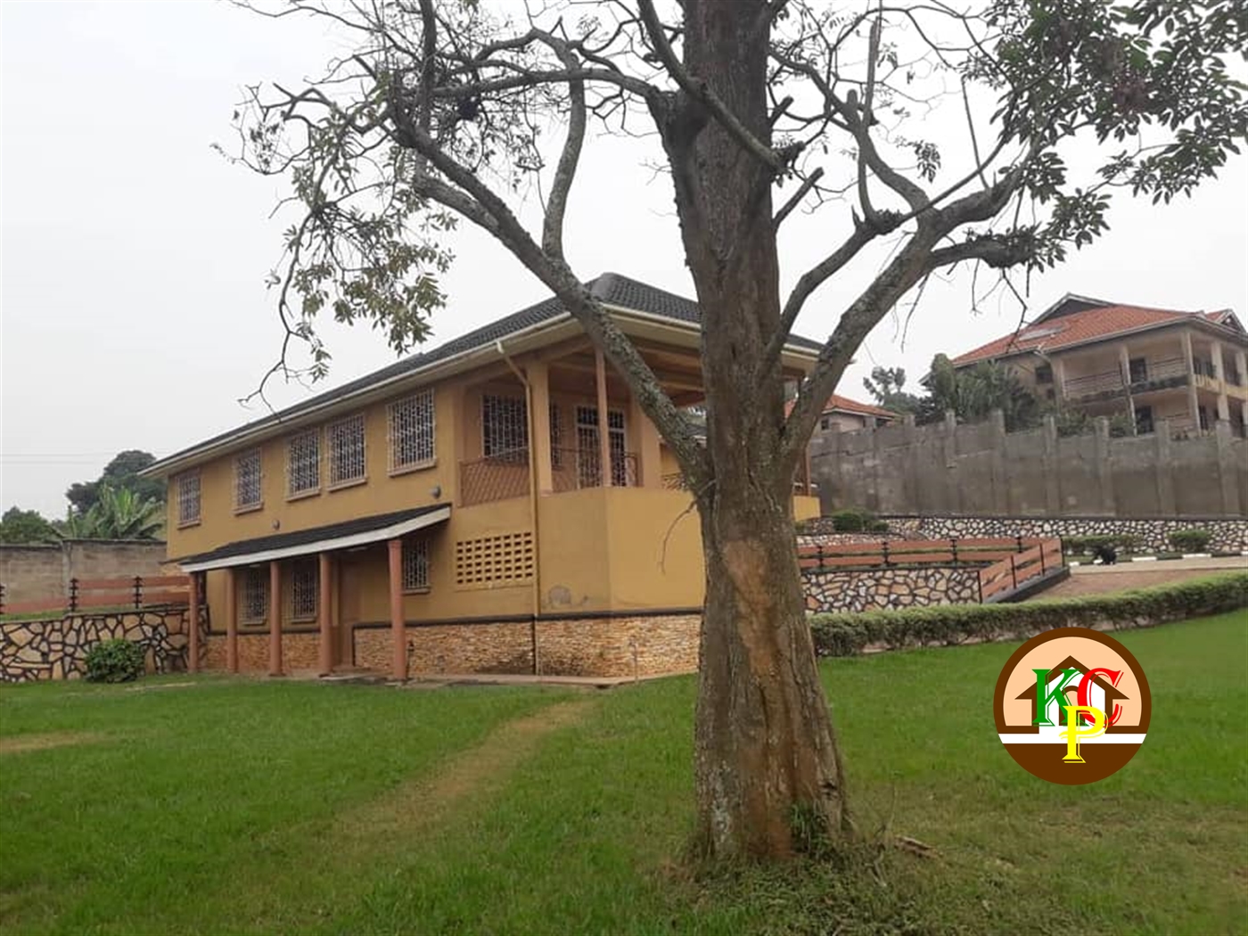 Mansion for sale in Mutungo Kampala