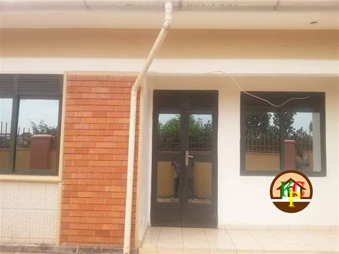 Semi Detached for rent in Kulambilo Kampala