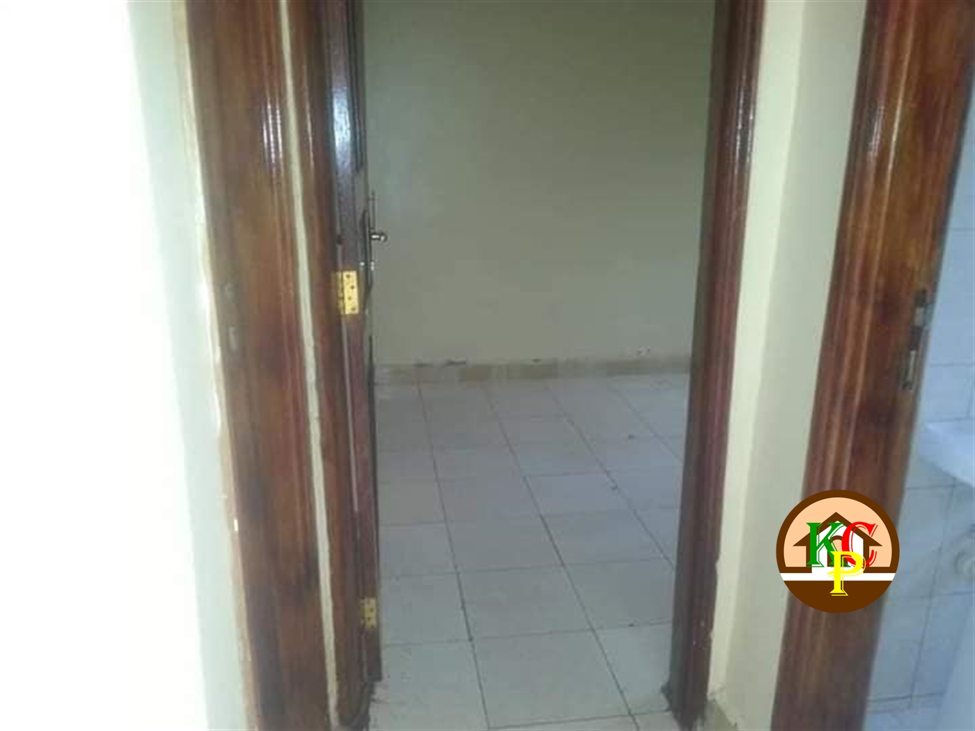 Semi Detached for rent in Kulambilo Kampala