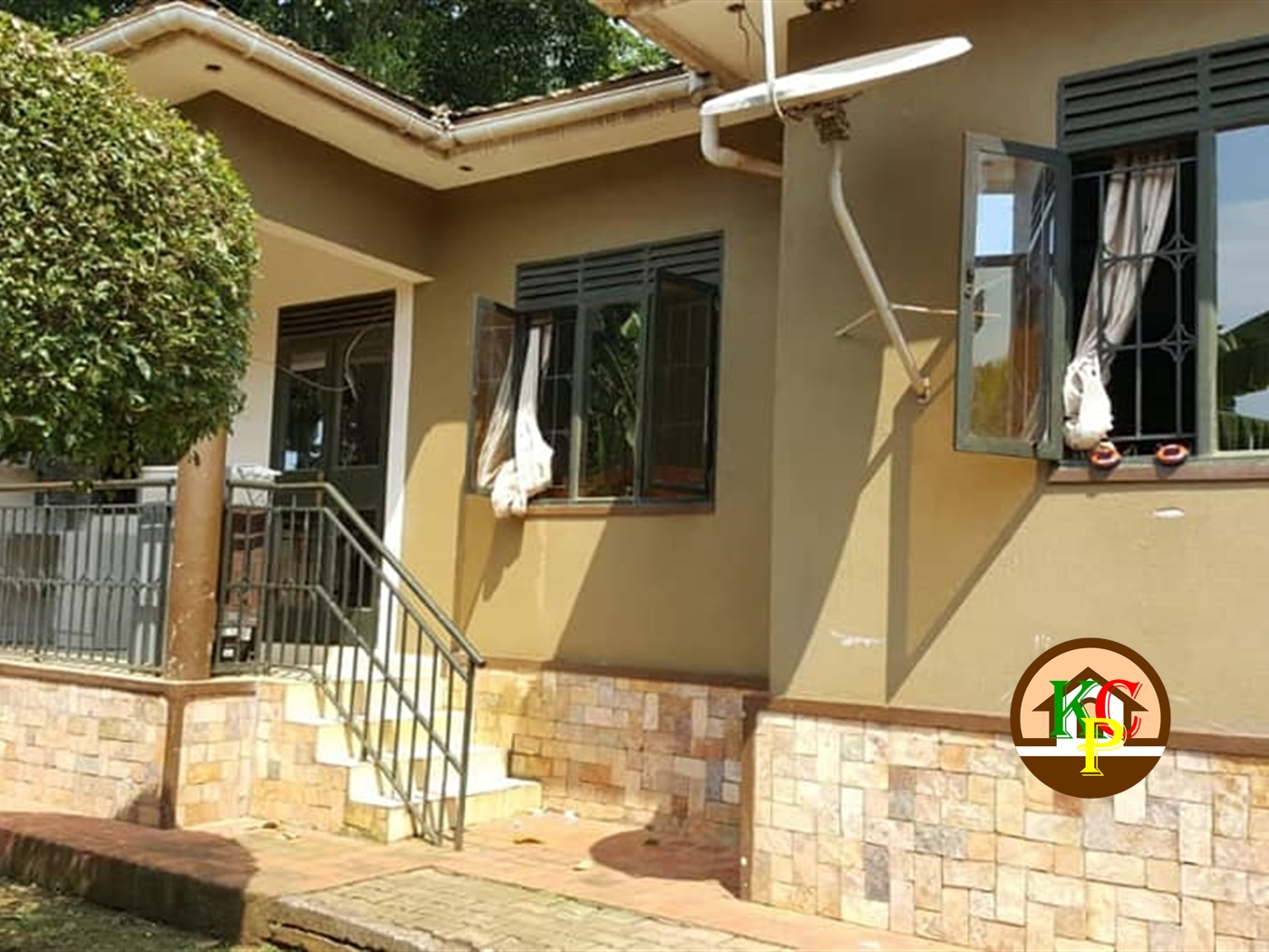 Bungalow for sale in Kitende Wakiso