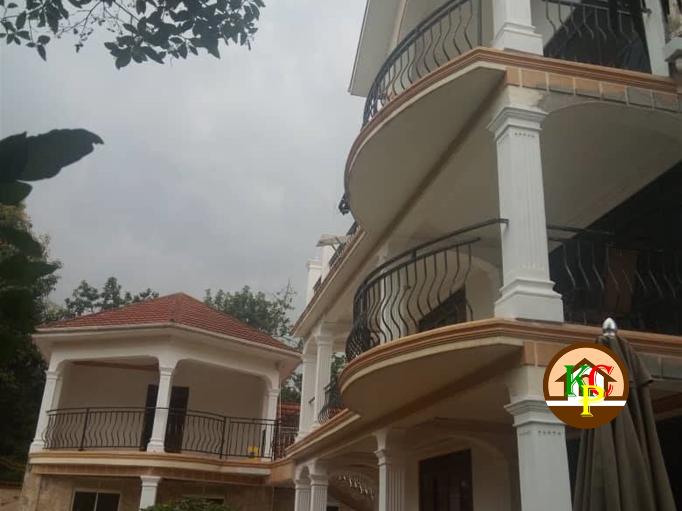 Mansion for sale in Bbunga Kampala