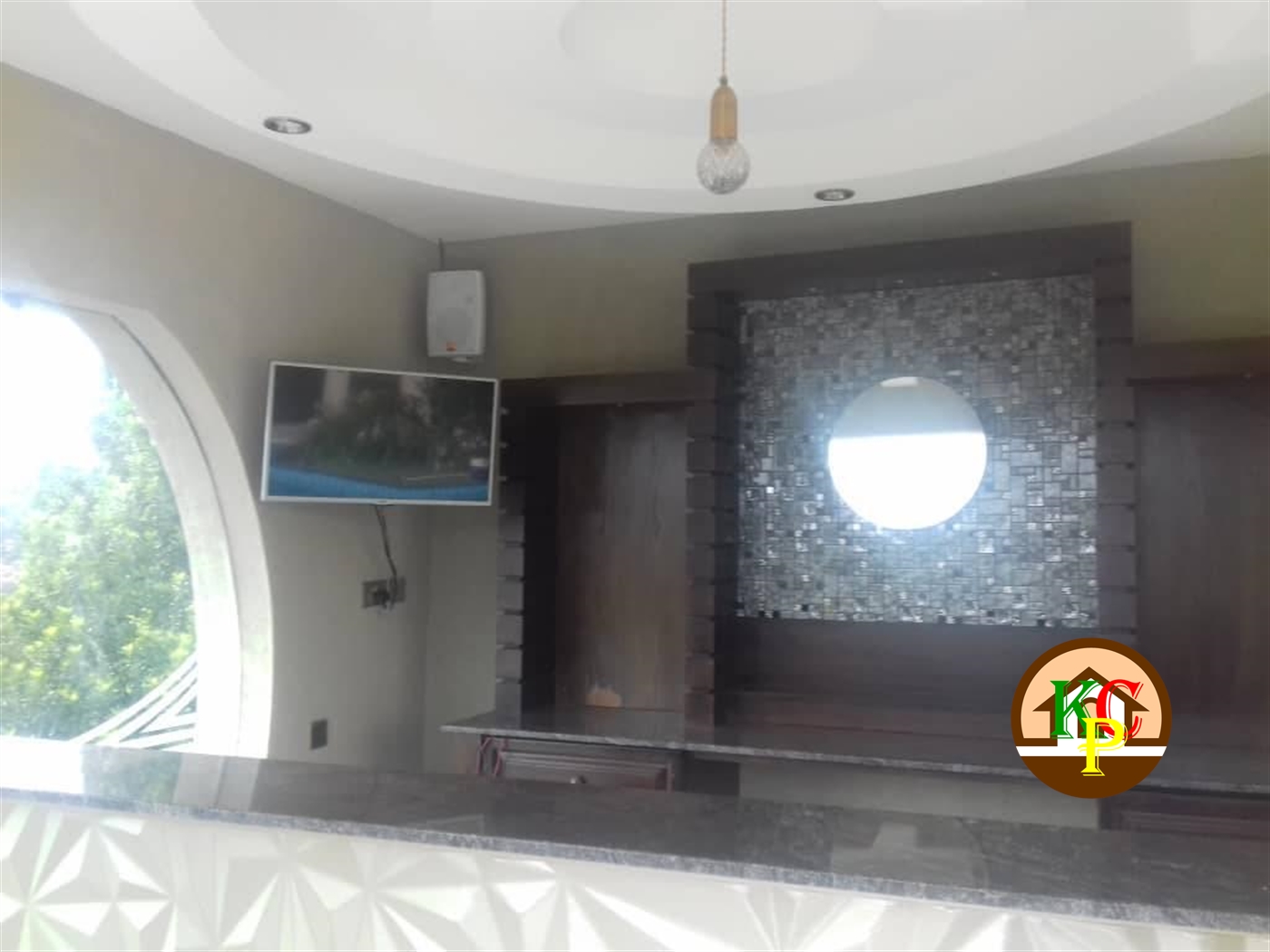 Mansion for sale in Mutungo Kampala