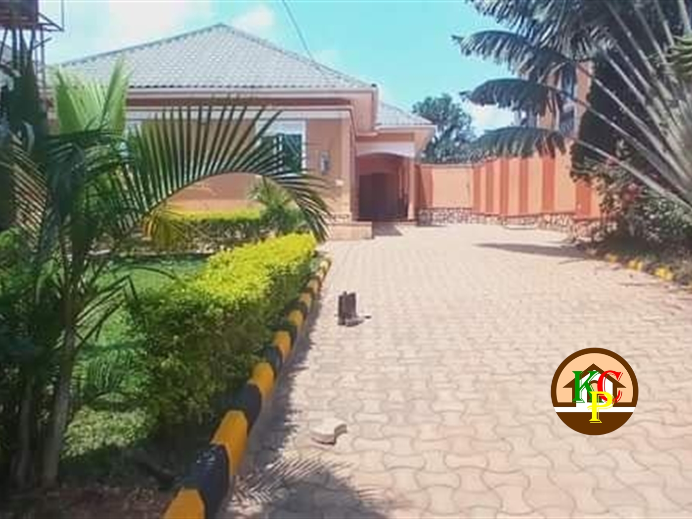 Bungalow for sale in Kira Wakiso