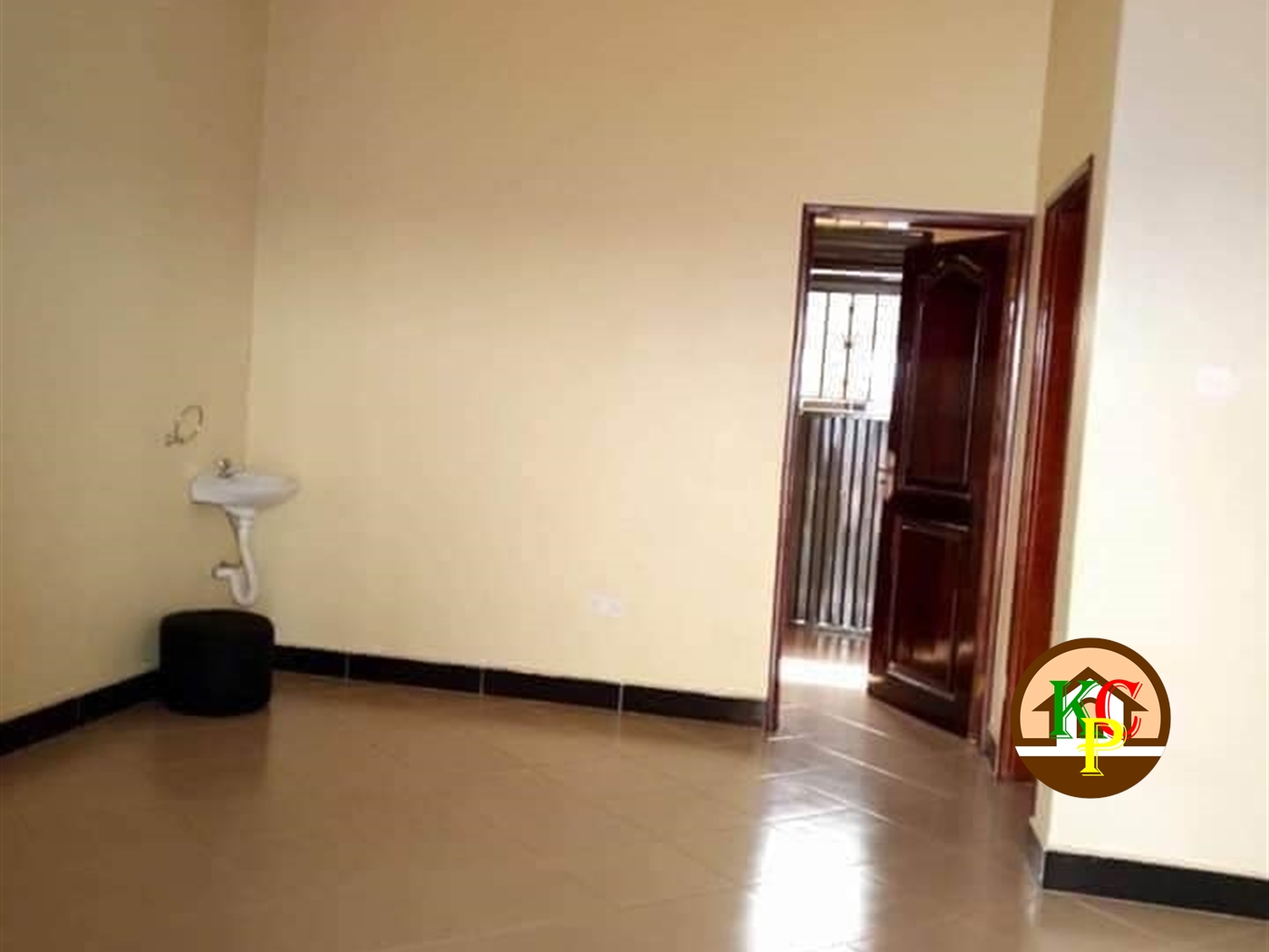 Semi Detached for rent in Kisaasi Kampala