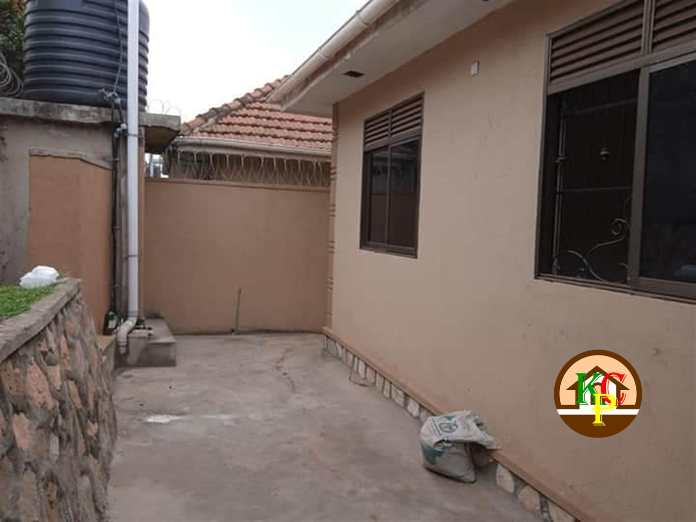 Bungalow for rent in Kira Wakiso