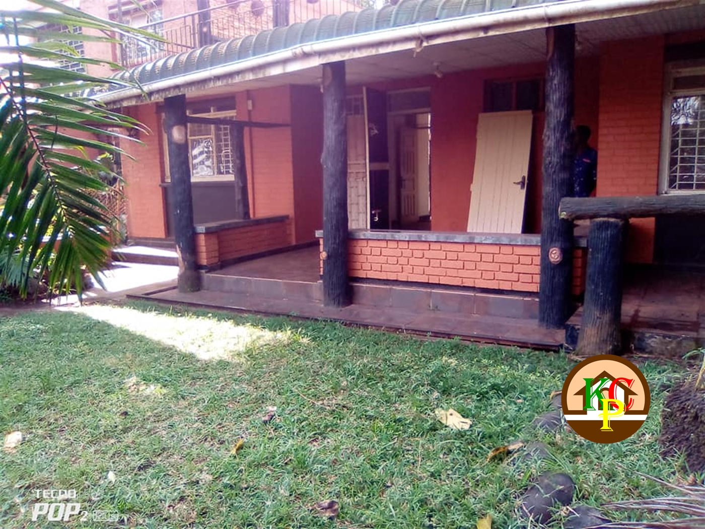 Town House for rent in Kololo Kampala