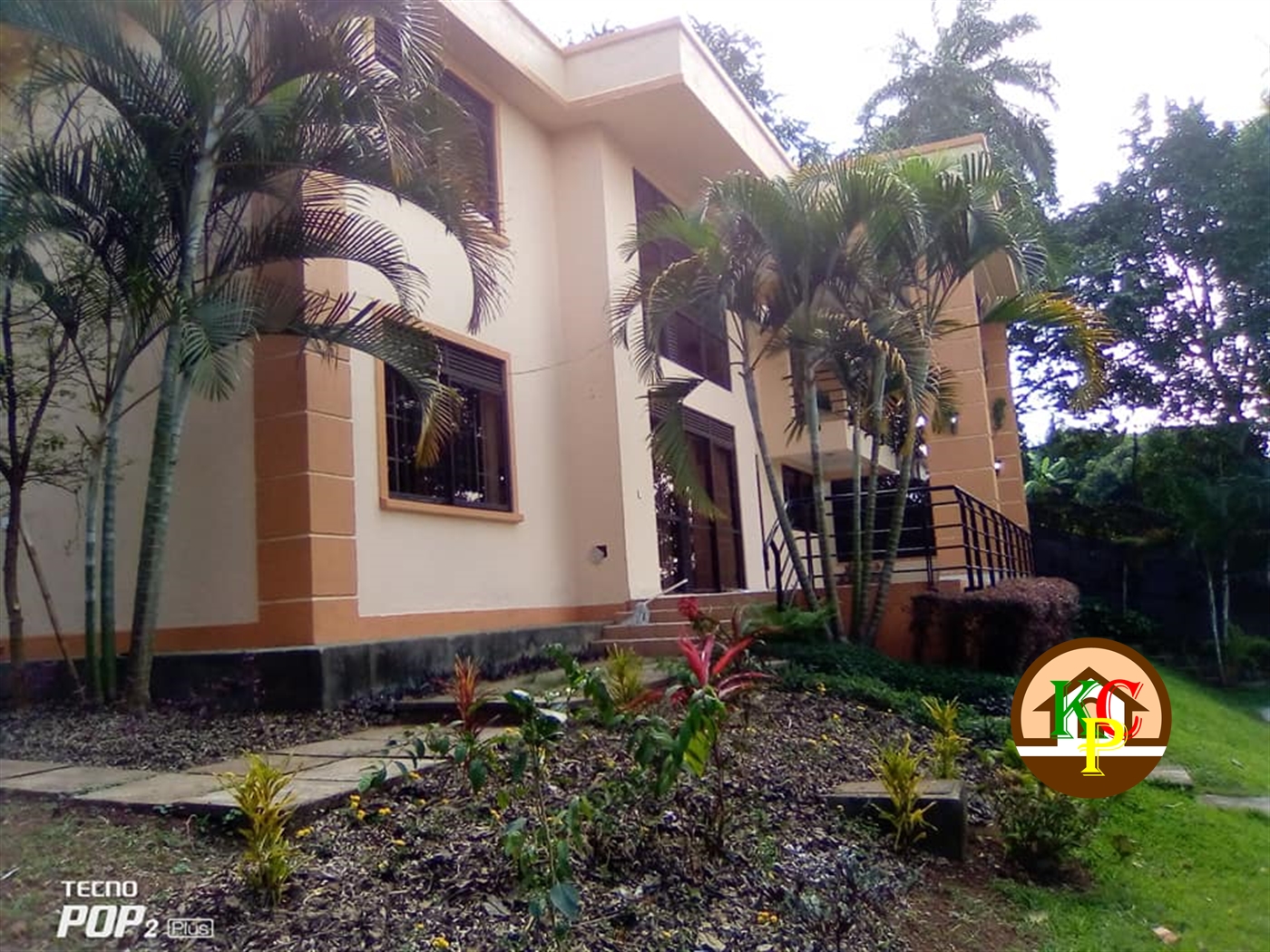 Mansion for rent in Kololo Kampala