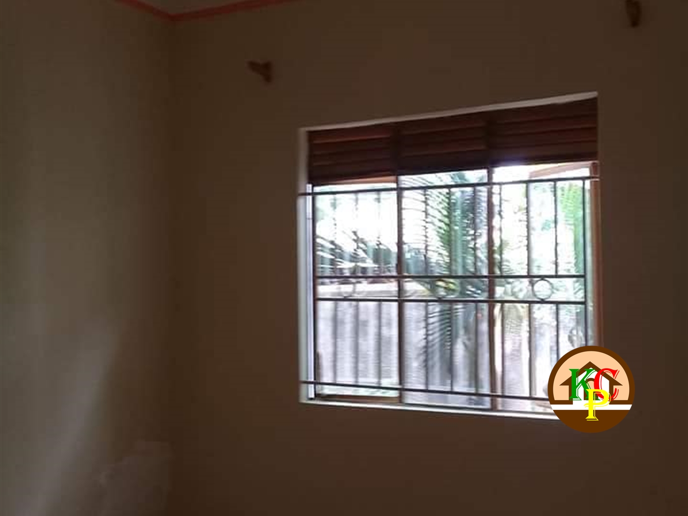 Semi Detached for rent in Mpererwe Kampala