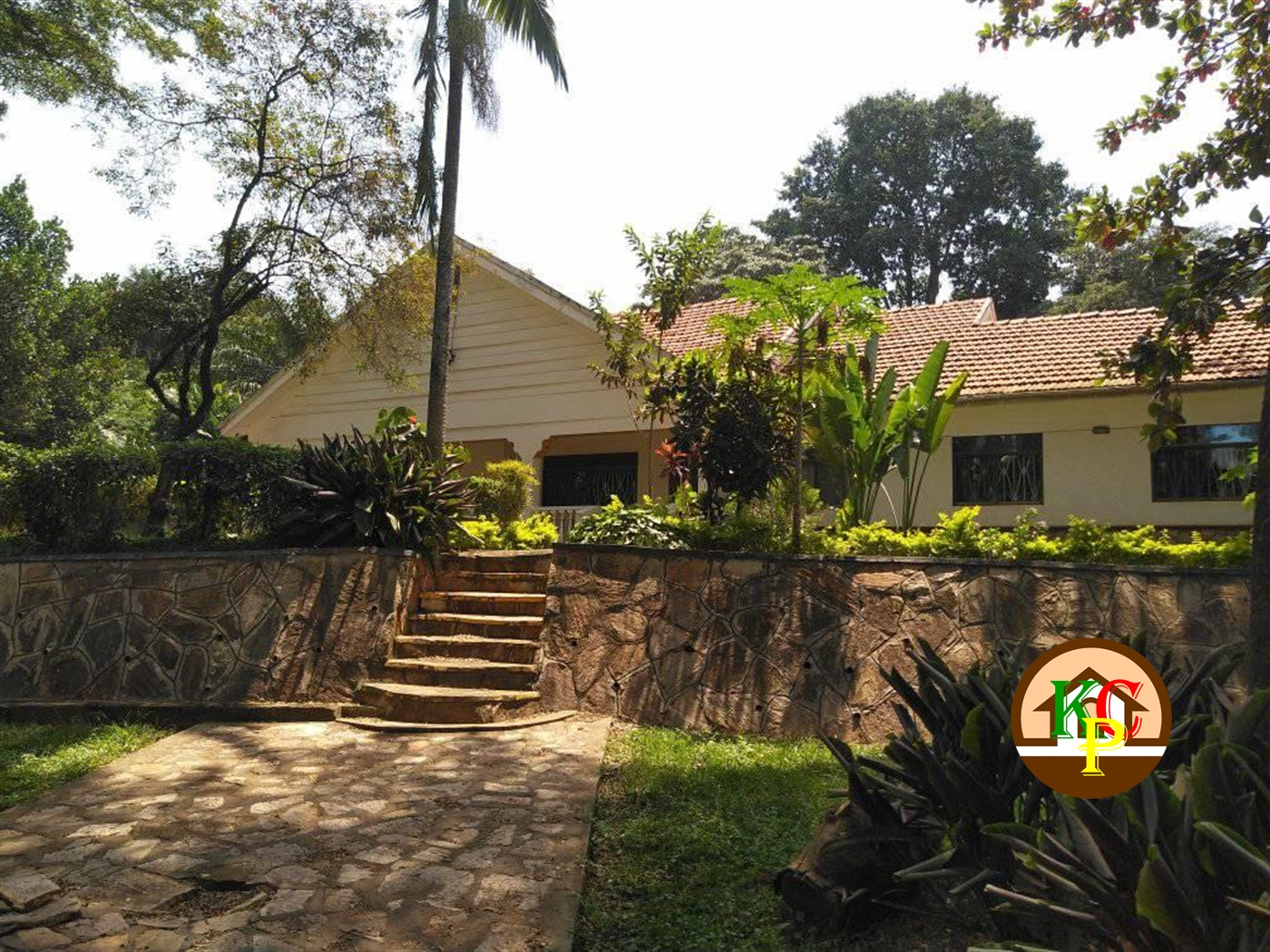 Storeyed house for rent in Kololo Kampala