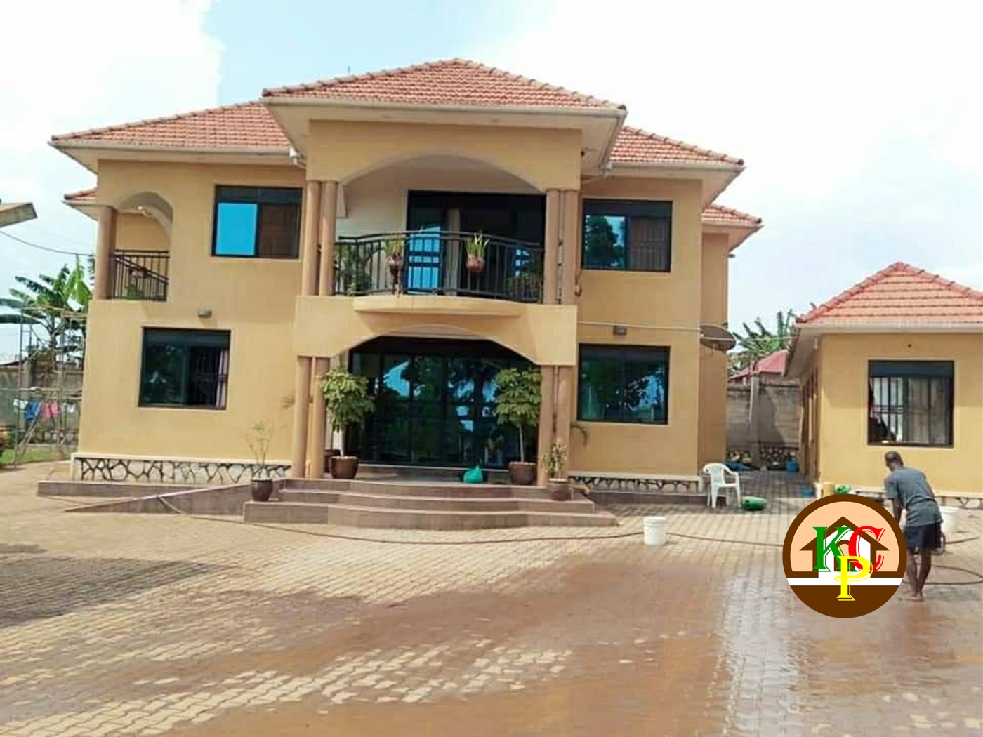 Mansion for sale in Namugongo Wakiso