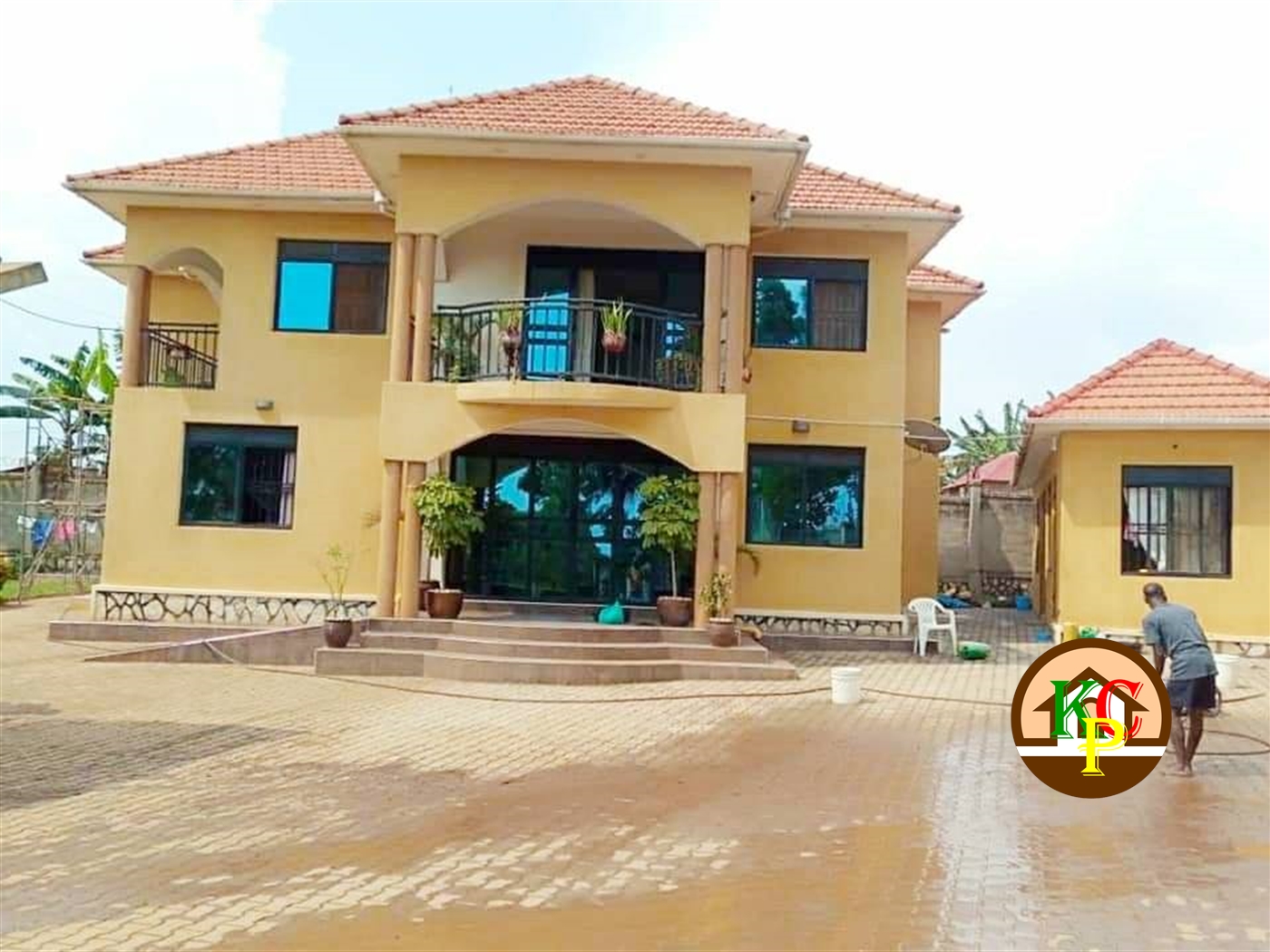 Mansion for sale in Namugongo Wakiso