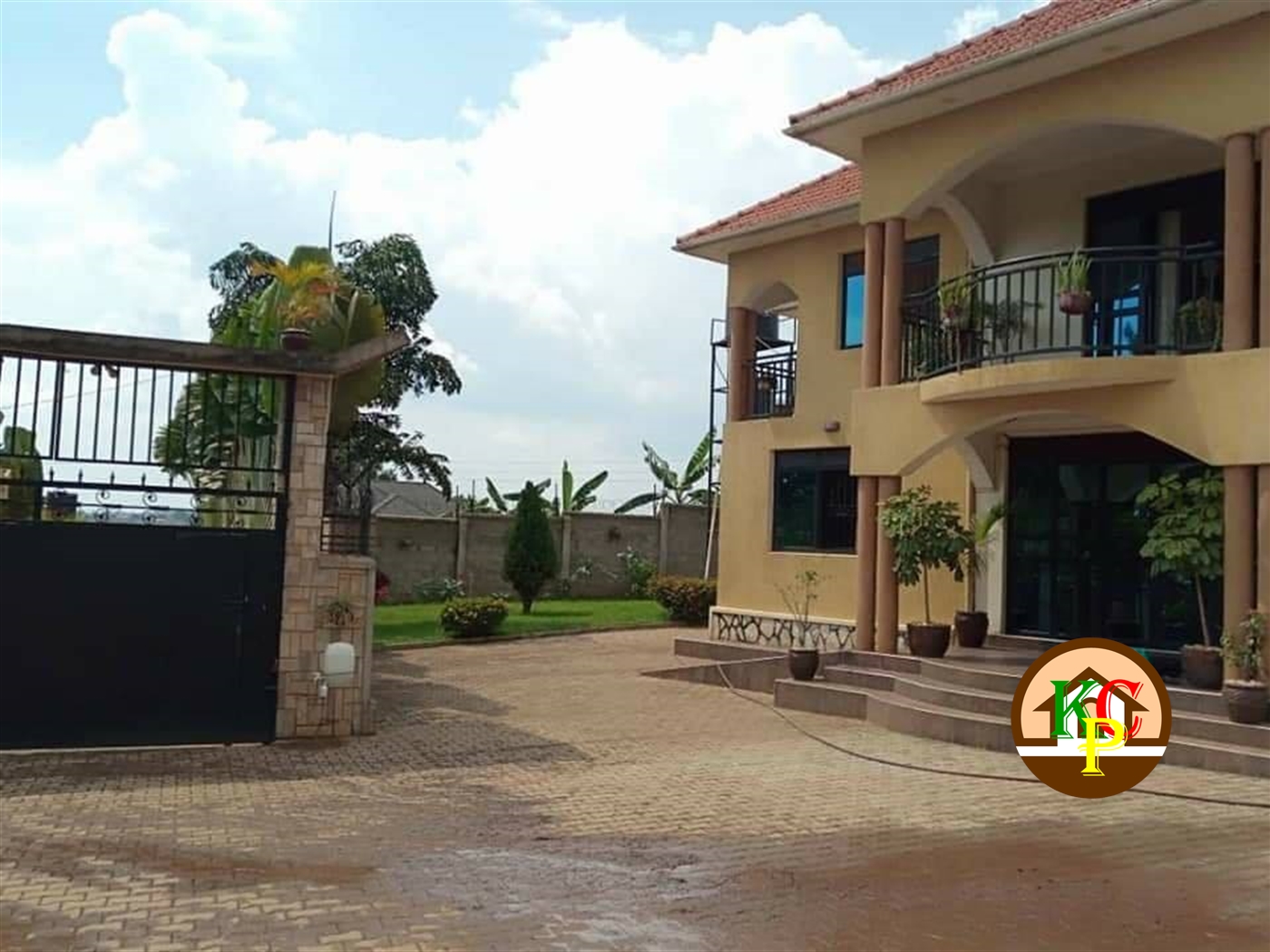 Mansion for sale in Namugongo Wakiso