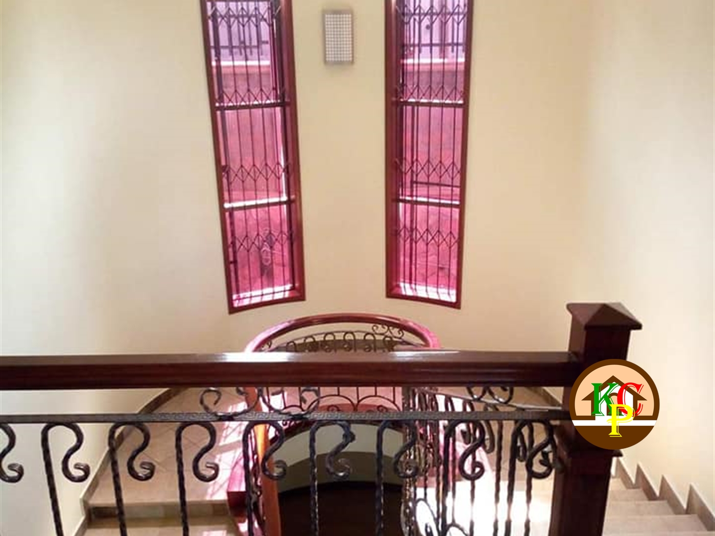 Mansion for rent in Mutungo Kampala