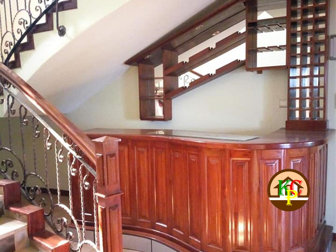 Mansion for rent in Mutungo Kampala