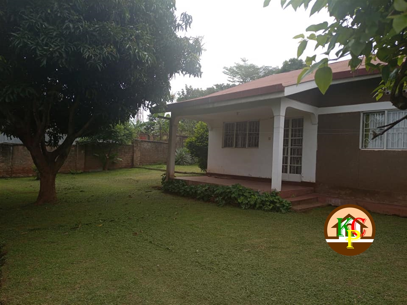 Bungalow for rent in Mbuya Kampala