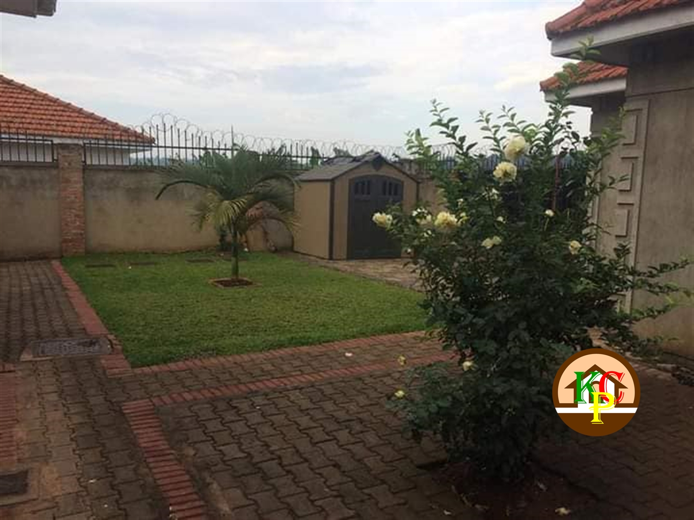 Bungalow for sale in Bwebajja Wakiso