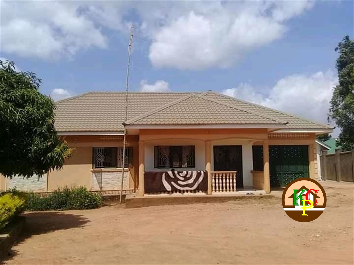 Bungalow for sale in Katabi Wakiso