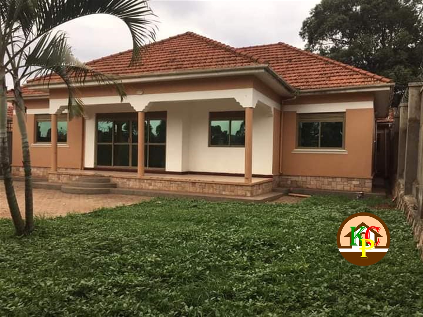 Bungalow for rent in Kisaasi Kampala