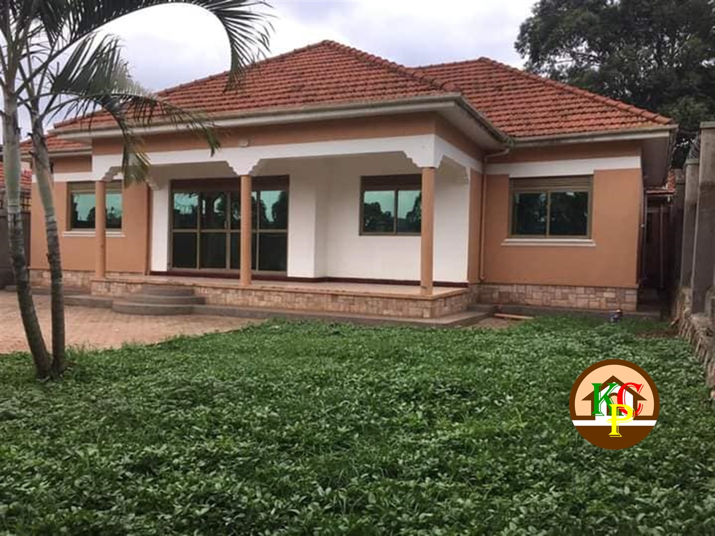 Bungalow for rent in Kisaasi Kampala