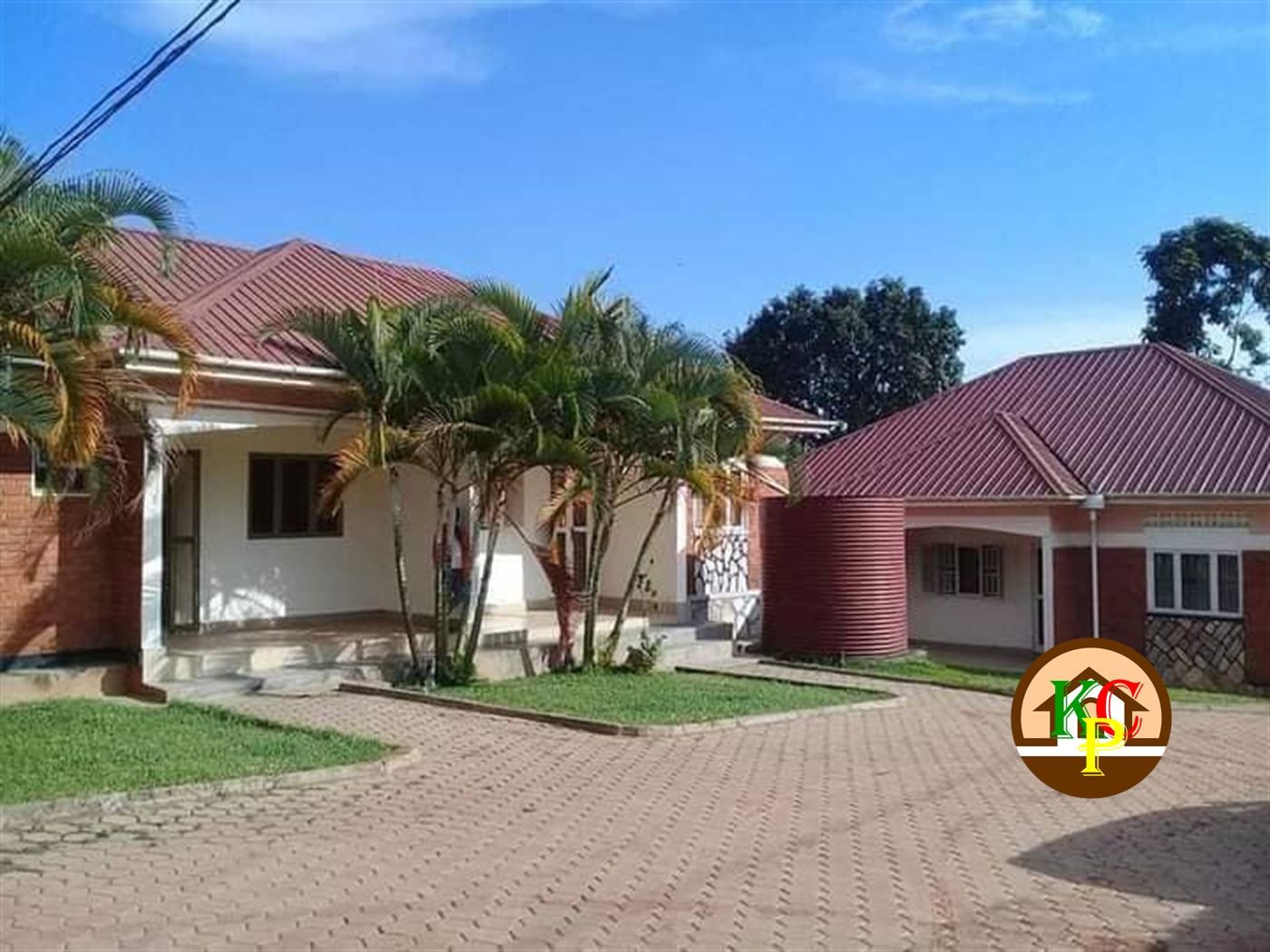 Storeyed house for rent in Mpererwe Kampala