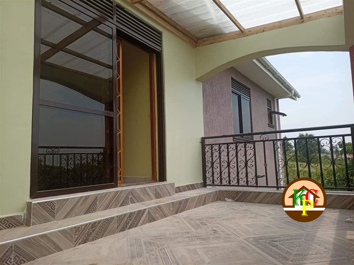 Storeyed house for rent in Mutungo Kampala