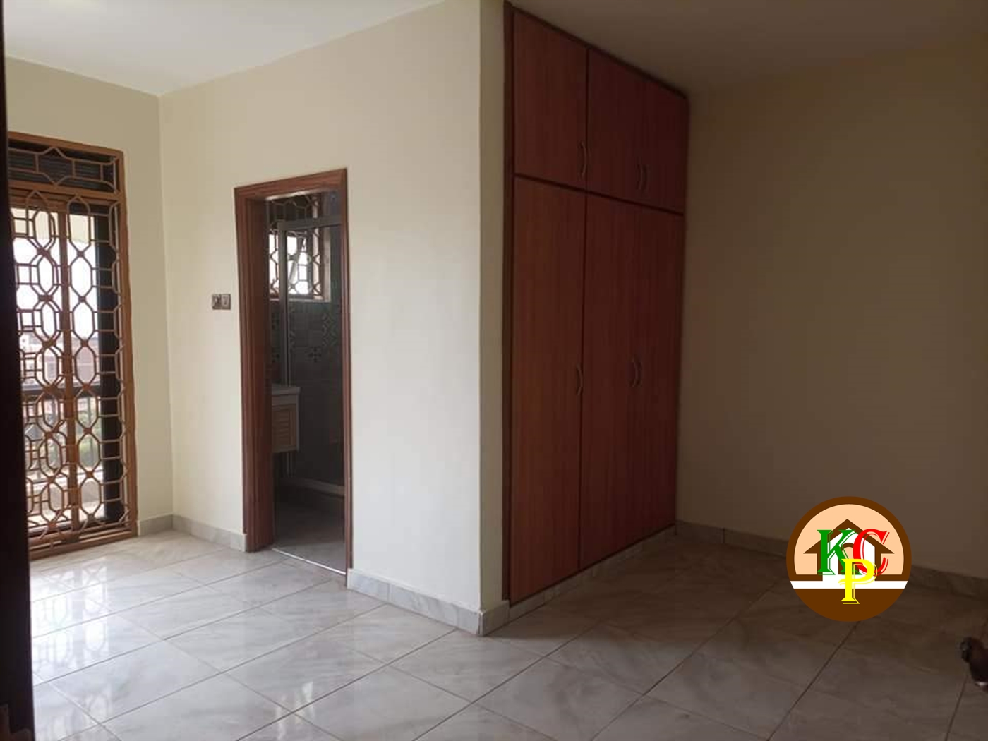 Storeyed house for rent in Mutungo Kampala