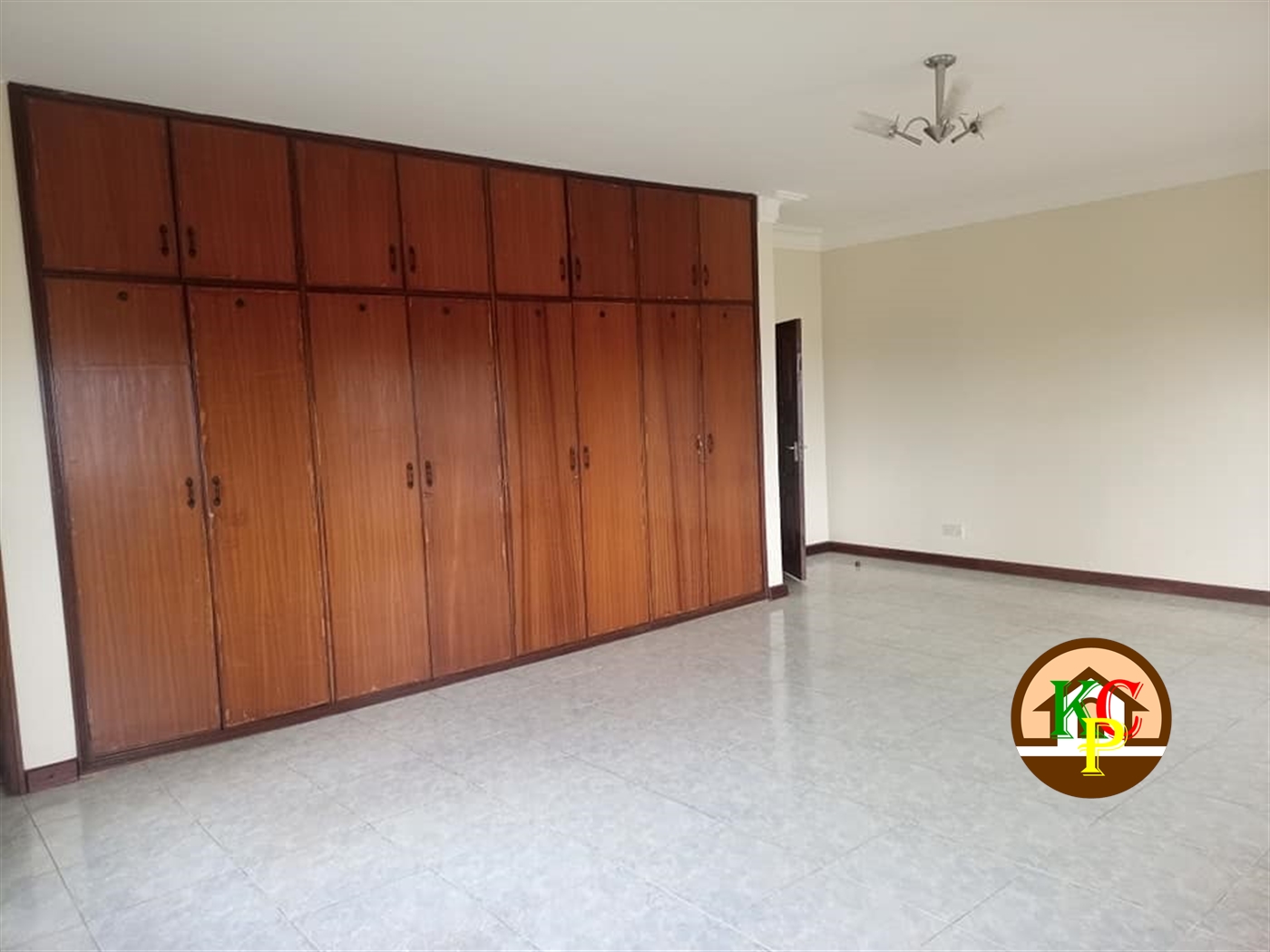 Storeyed house for rent in Mbuya Kampala