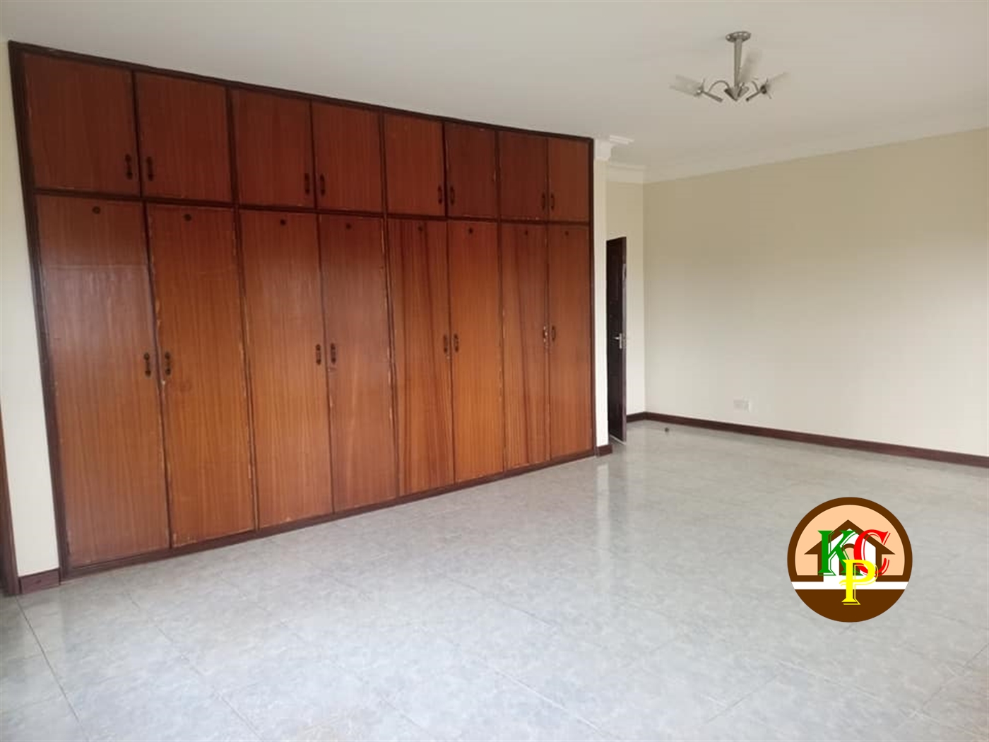 Storeyed house for rent in Mbuya Kampala