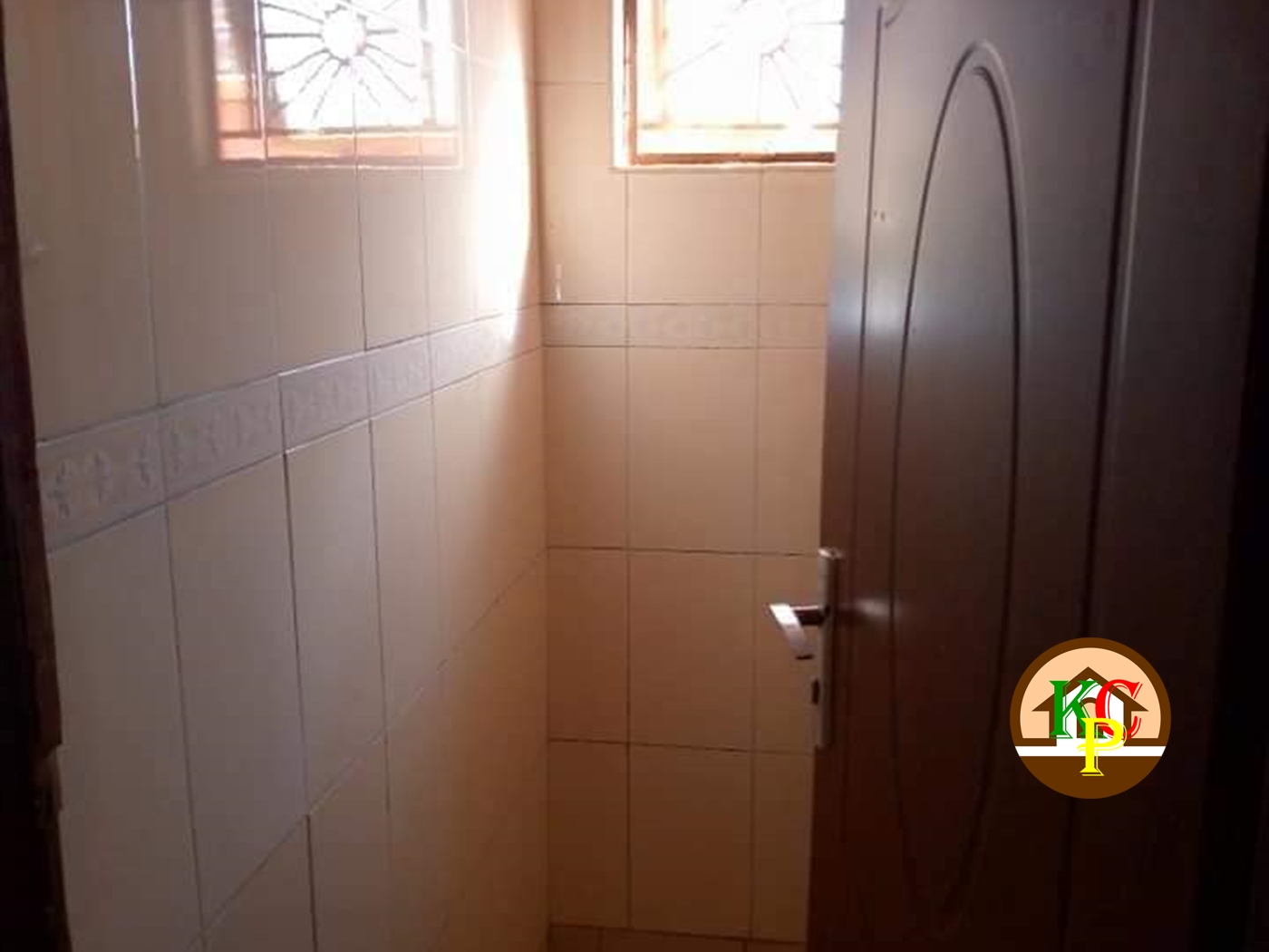 Semi Detached for rent in Kyaliwajjala Wakiso