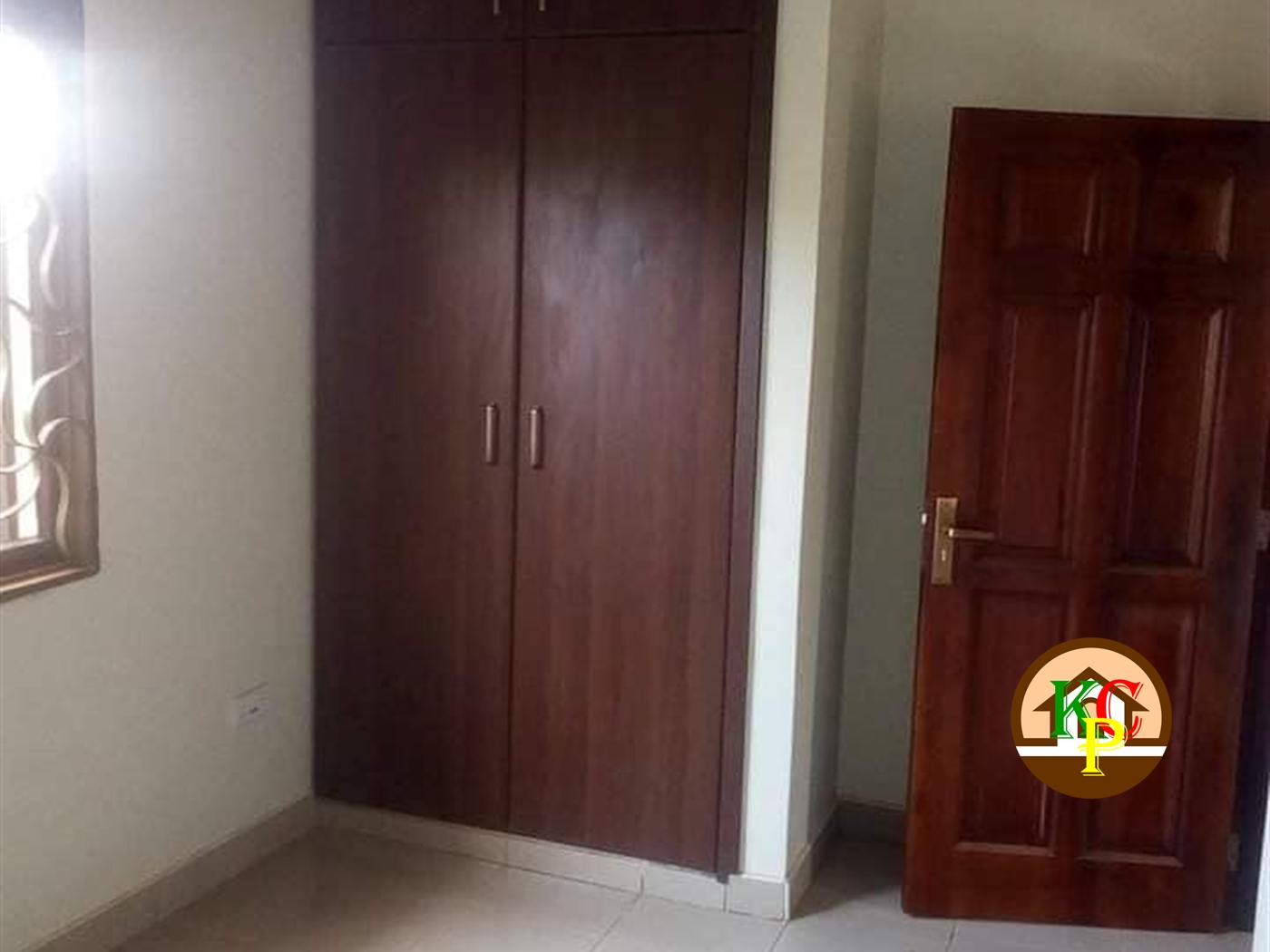 Semi Detached for rent in Mpererwe Kampala