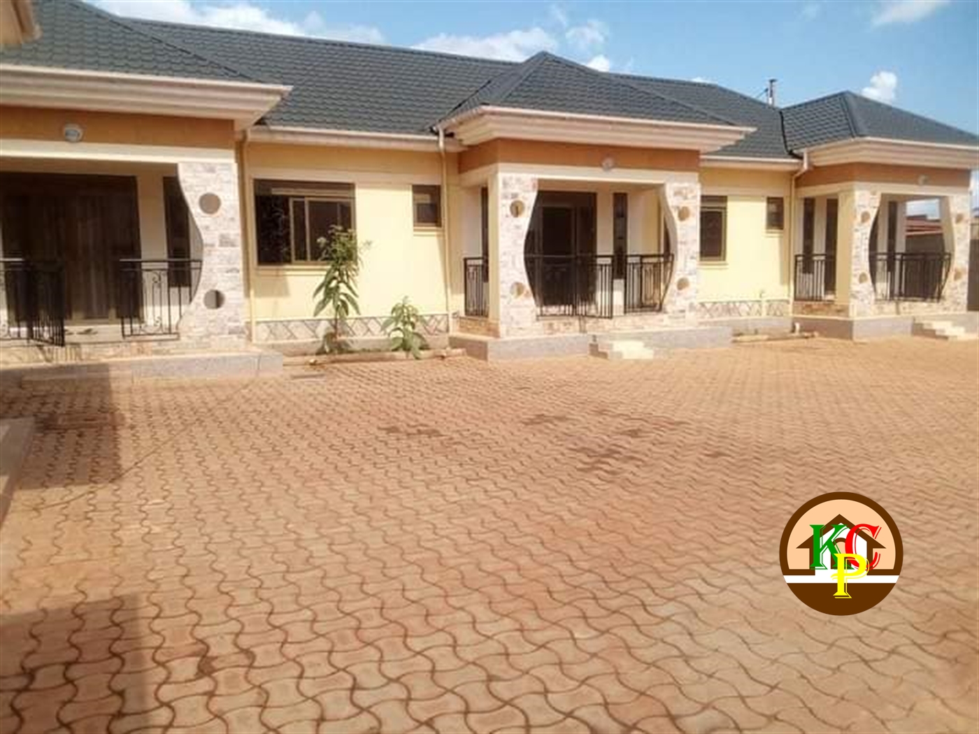 Semi Detached for rent in Mpererwe Kampala