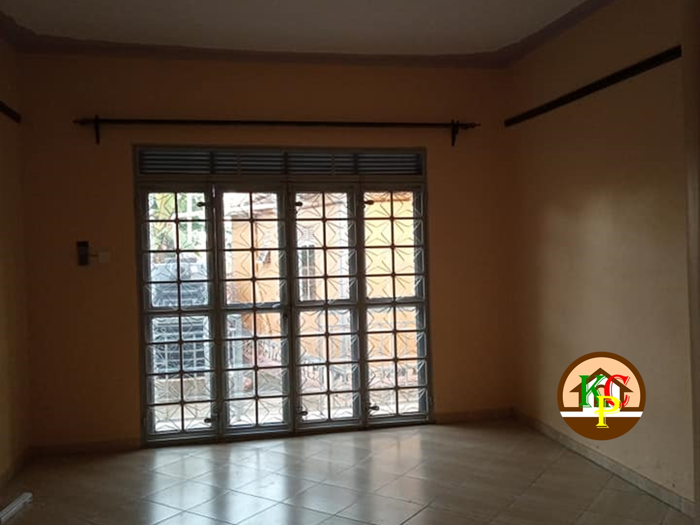 Semi Detached for rent in Mpererwe Kampala