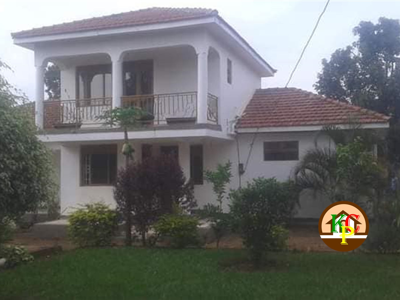 Storeyed house for rent in Kitende Wakiso