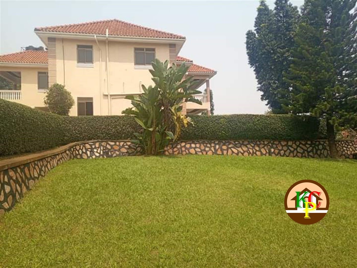 Storeyed house for rent in Kololo Kampala