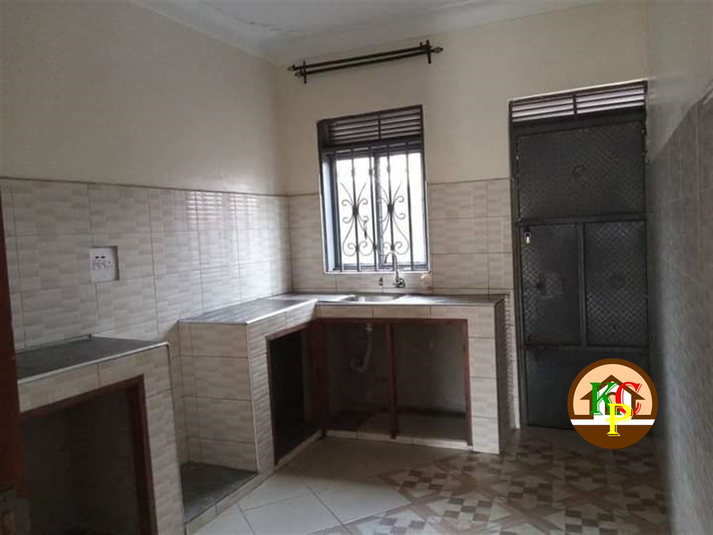 Semi Detached for rent in Bweyogerere Wakiso