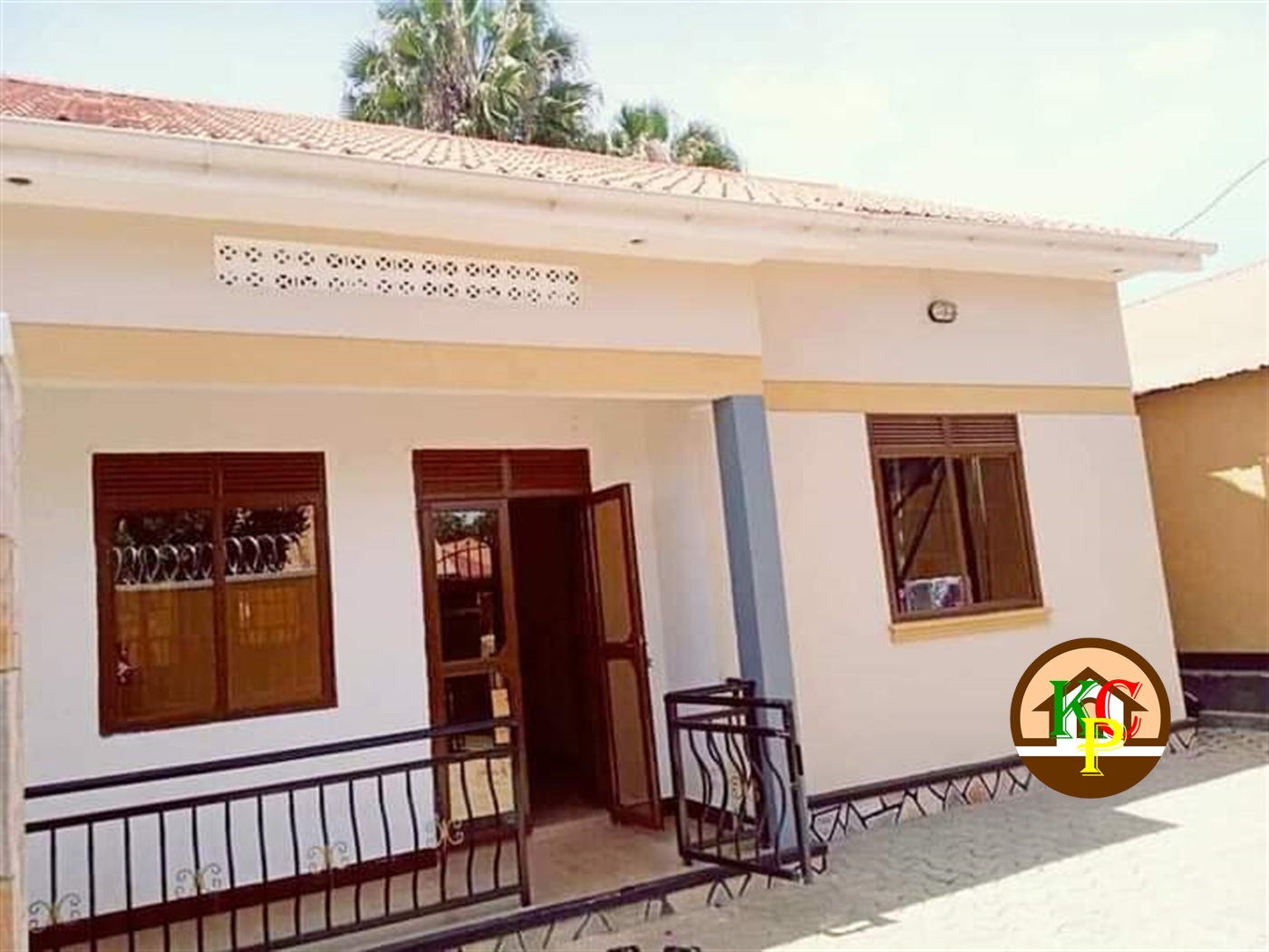 Bungalow for rent in Kiruddu Kampala