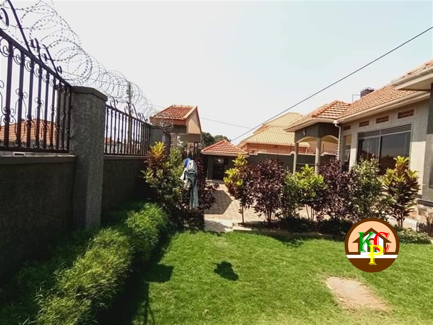 Bungalow for rent in Kira Wakiso