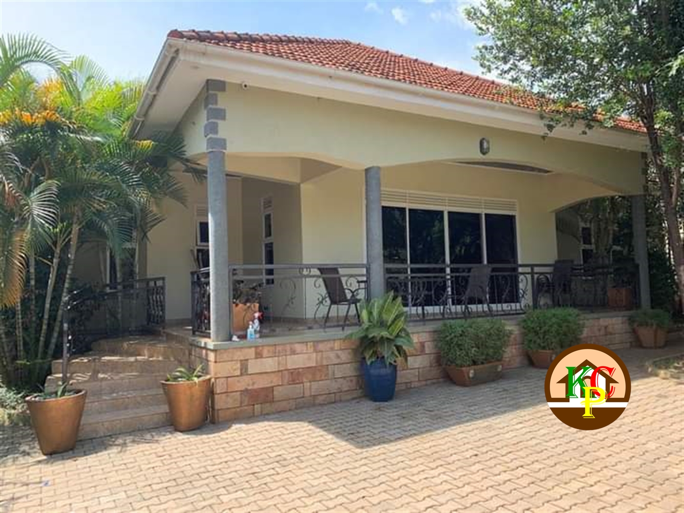 Bungalow for sale in Kiwaatule Kampala