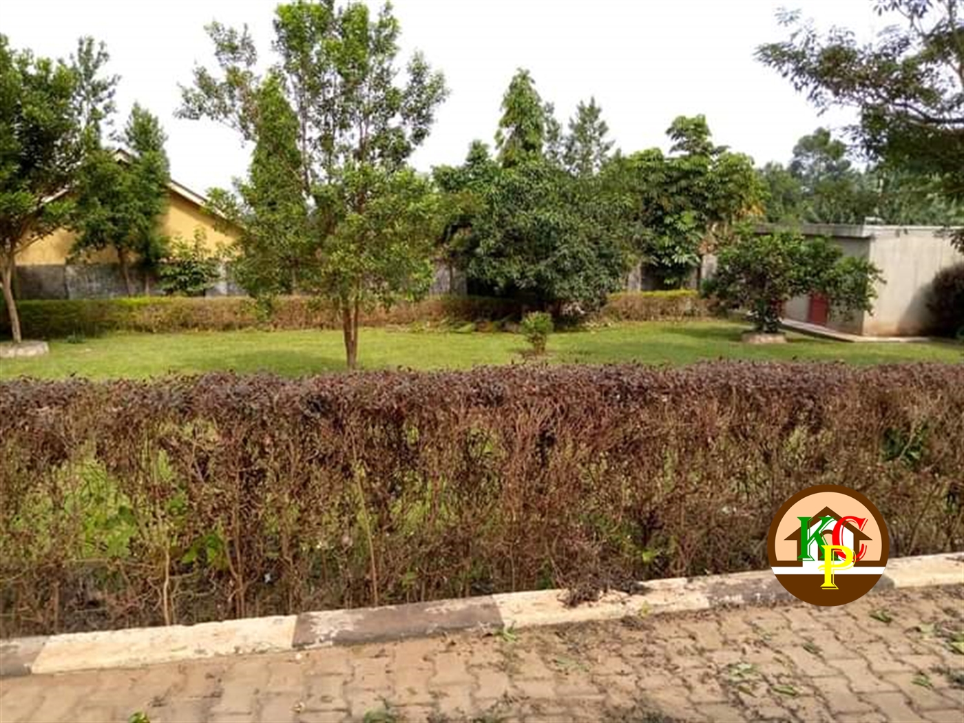 Bungalow for rent in Kisaasi Kampala