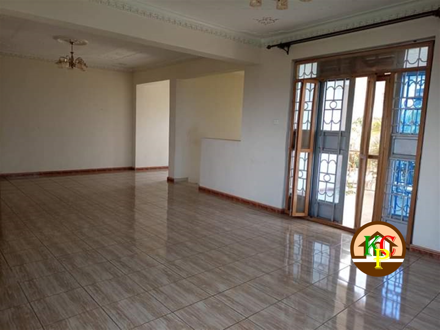 Storeyed house for rent in Mutungo Kampala