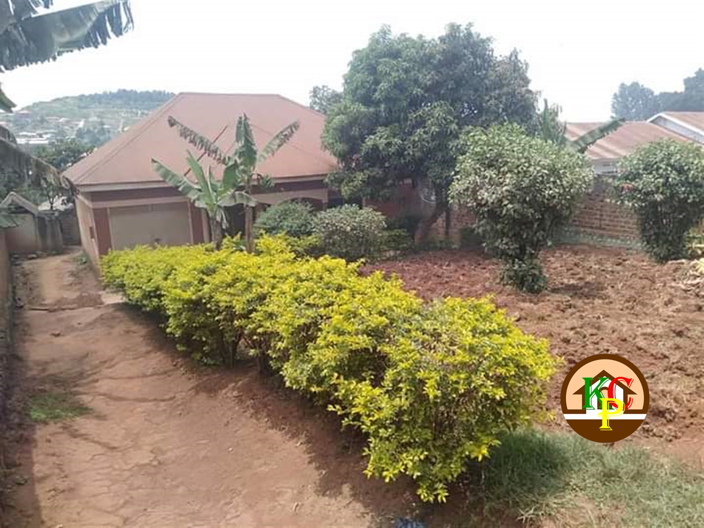 Bungalow for sale in Kitende Wakiso