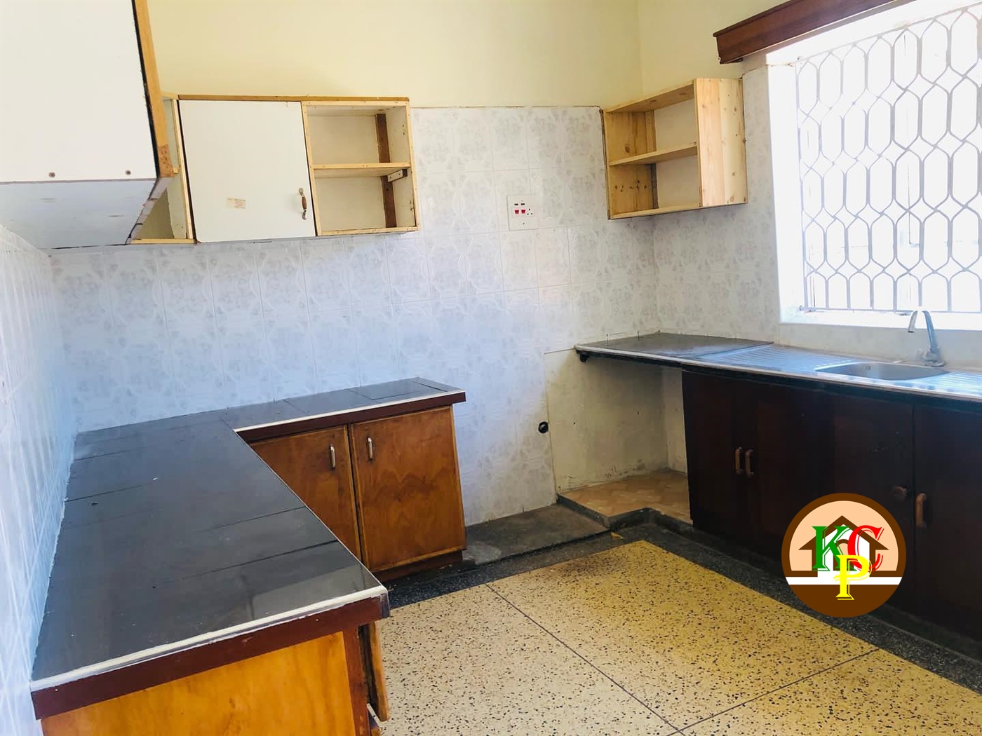 Bungalow for rent in Bbunga Kampala