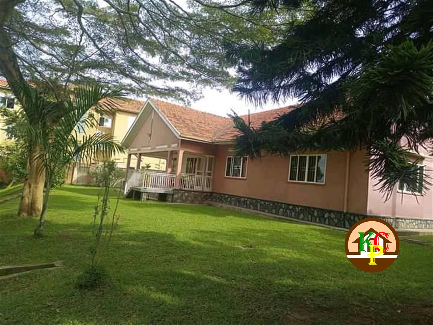 Bungalow for sale in Luzira Kampala