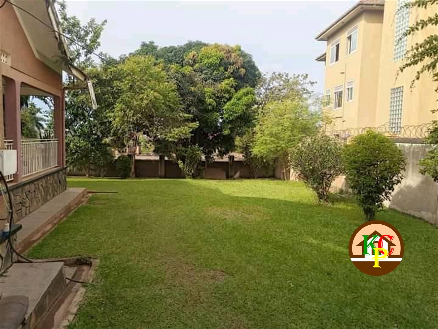 Bungalow for sale in Luzira Kampala