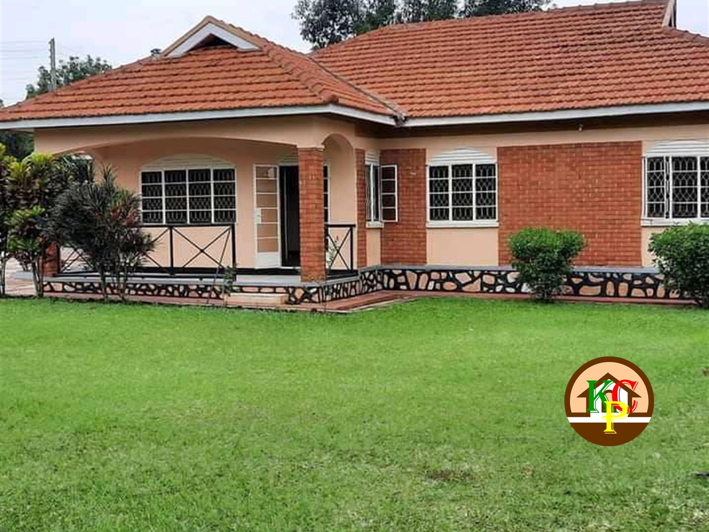 Bungalow for rent in Naalya Kampala