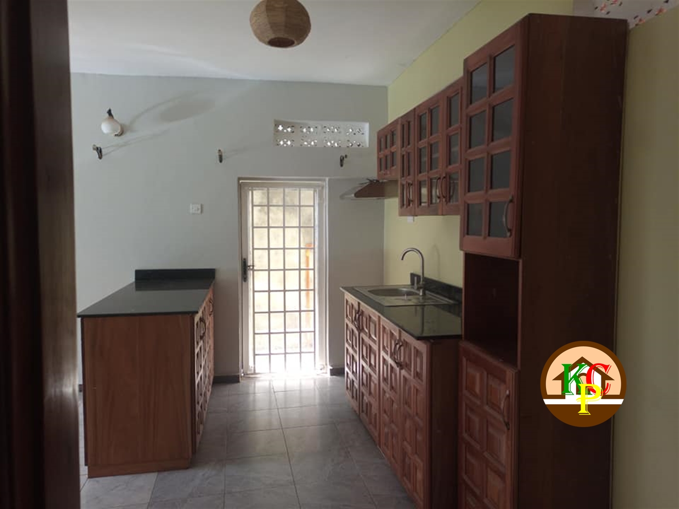 Semi Detached for rent in Kitintale Kampala