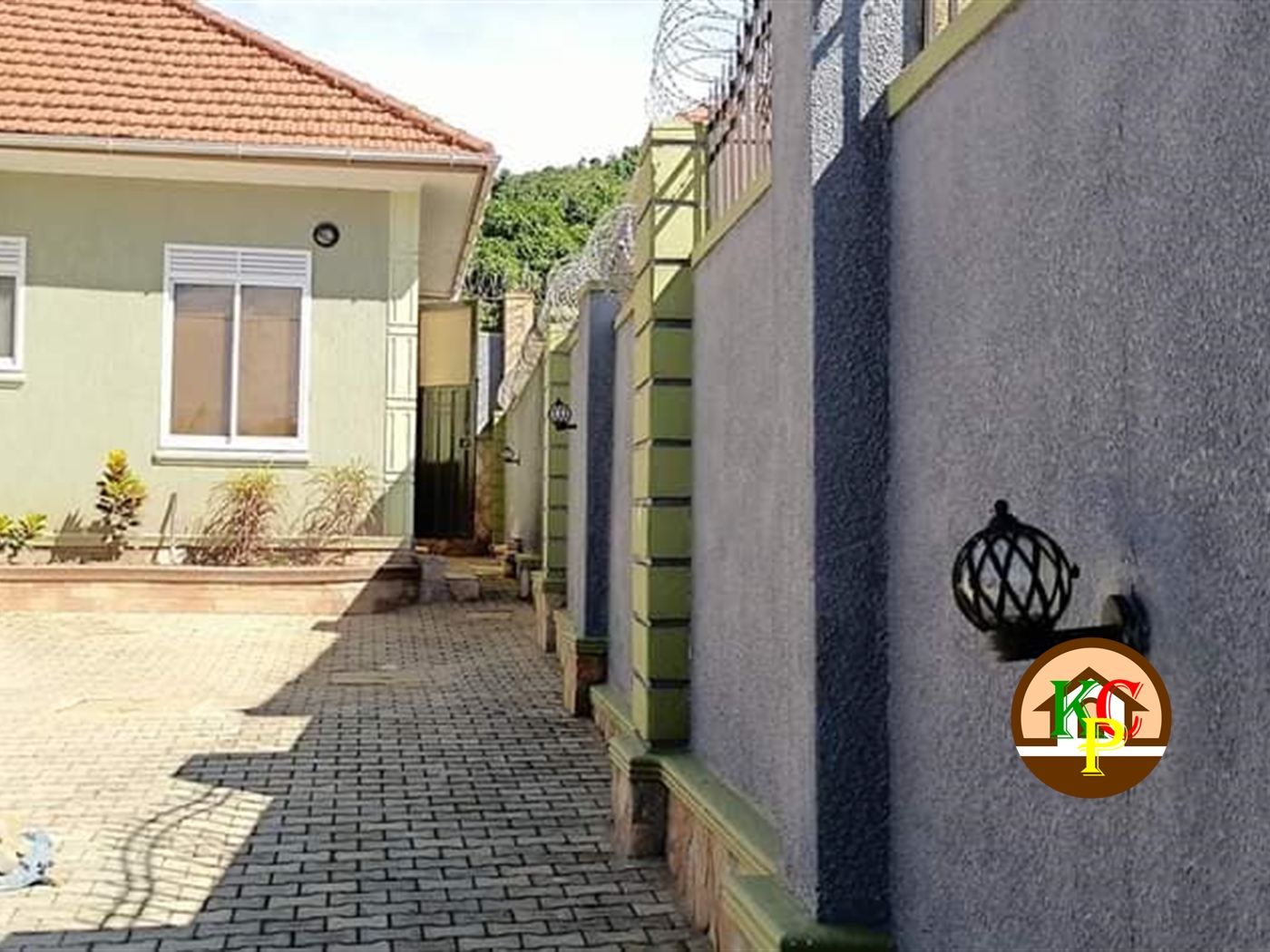 Bungalow for sale in Bwebajja Wakiso