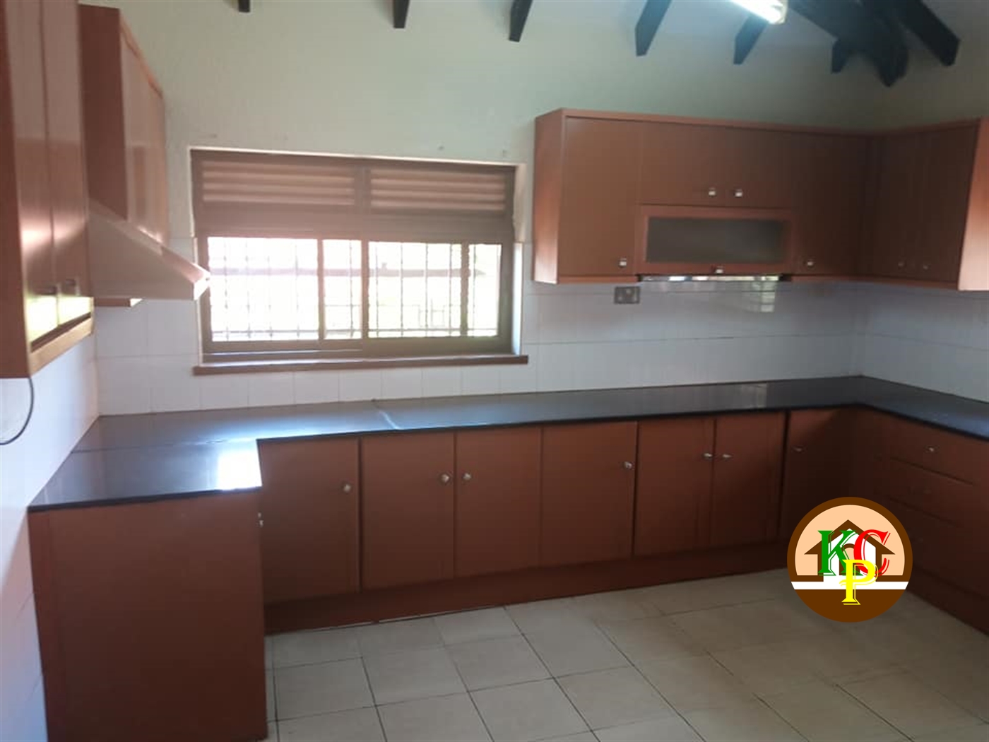 Bungalow for rent in Naguru Kampala