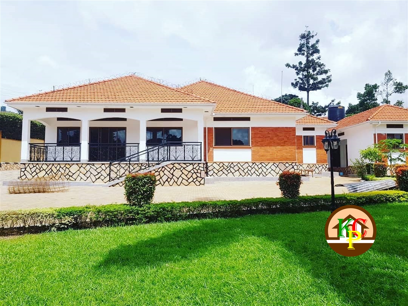 Bungalow for rent in Bbunga Kampala